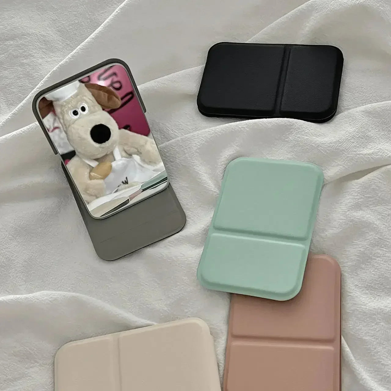 Taitettava PU:n nahkameikkipeili – Tyylikäs kompakti kädessä pidettävä peili matkustamiseen ja päivittäiseen käyttöön