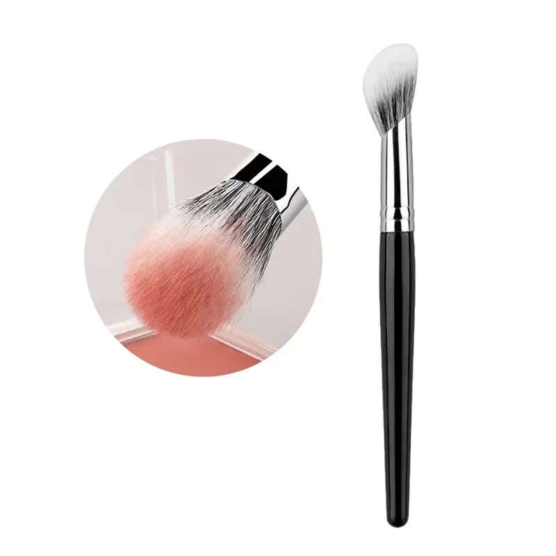 1/2PCS Peach Heart Blusher Brush – Pieni tasainen harja jauheelle, kermalle ja nestemäiselle blushille