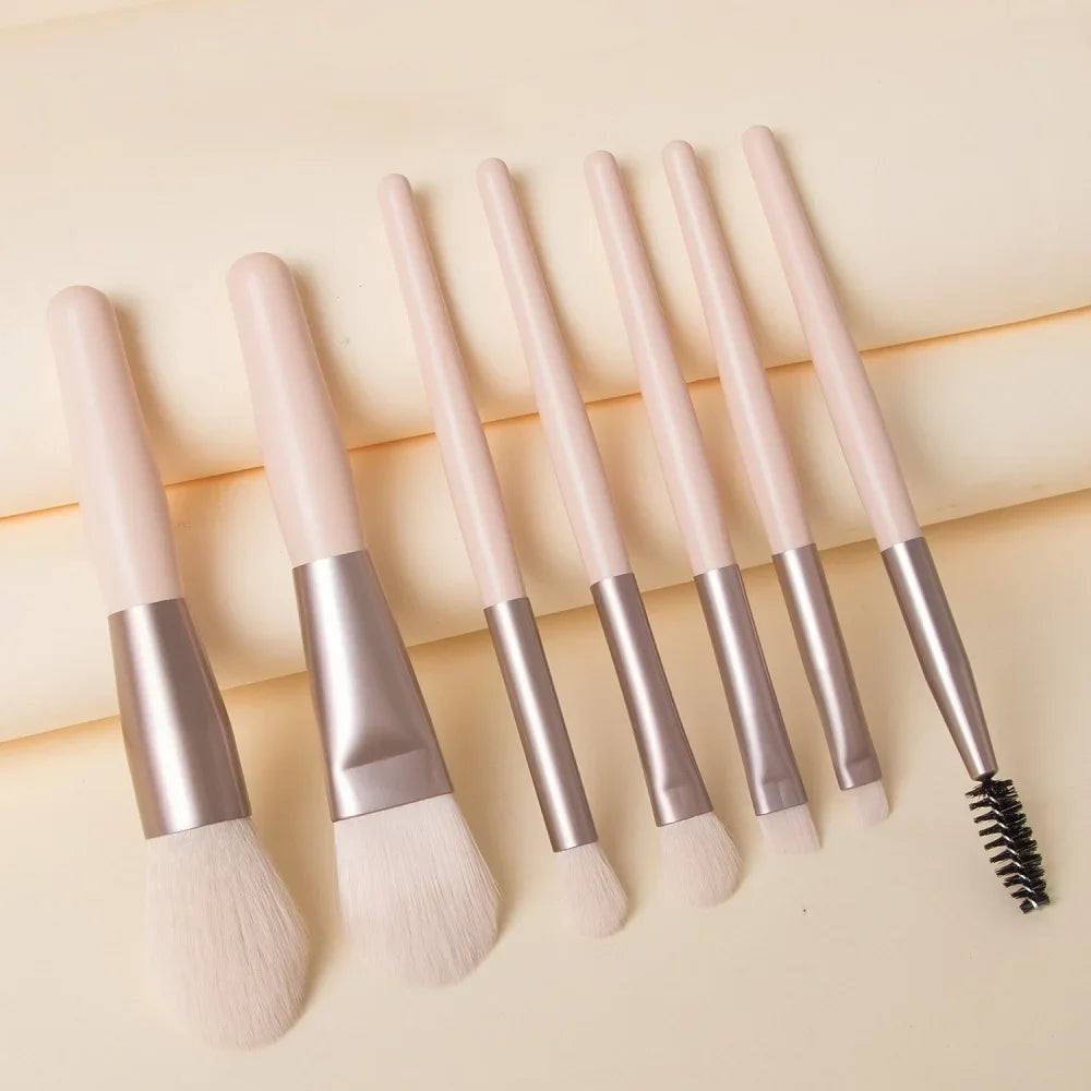8Pc:n meikkiharjasetti Concealer Brush Blush Löysä puuteriharja Eye Shadow Highlighter Foundation Brush Beauty -työkalut