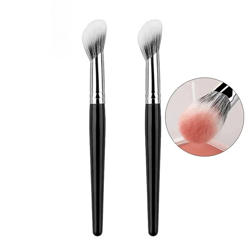 1/2PCS Peach Heart Blusher Brush – Pieni tasainen harja jauheelle, kermalle ja nestemäiselle blushille